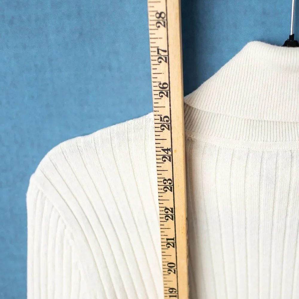 Talbots Petites Medium Women's Ivory Ribbed Turtleneck Sweater Gold Button Cuffs